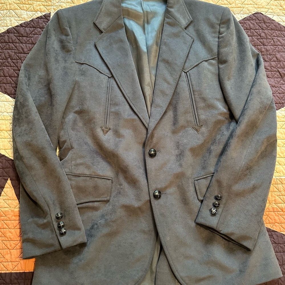 Chic Gray Blazer with Button Accents